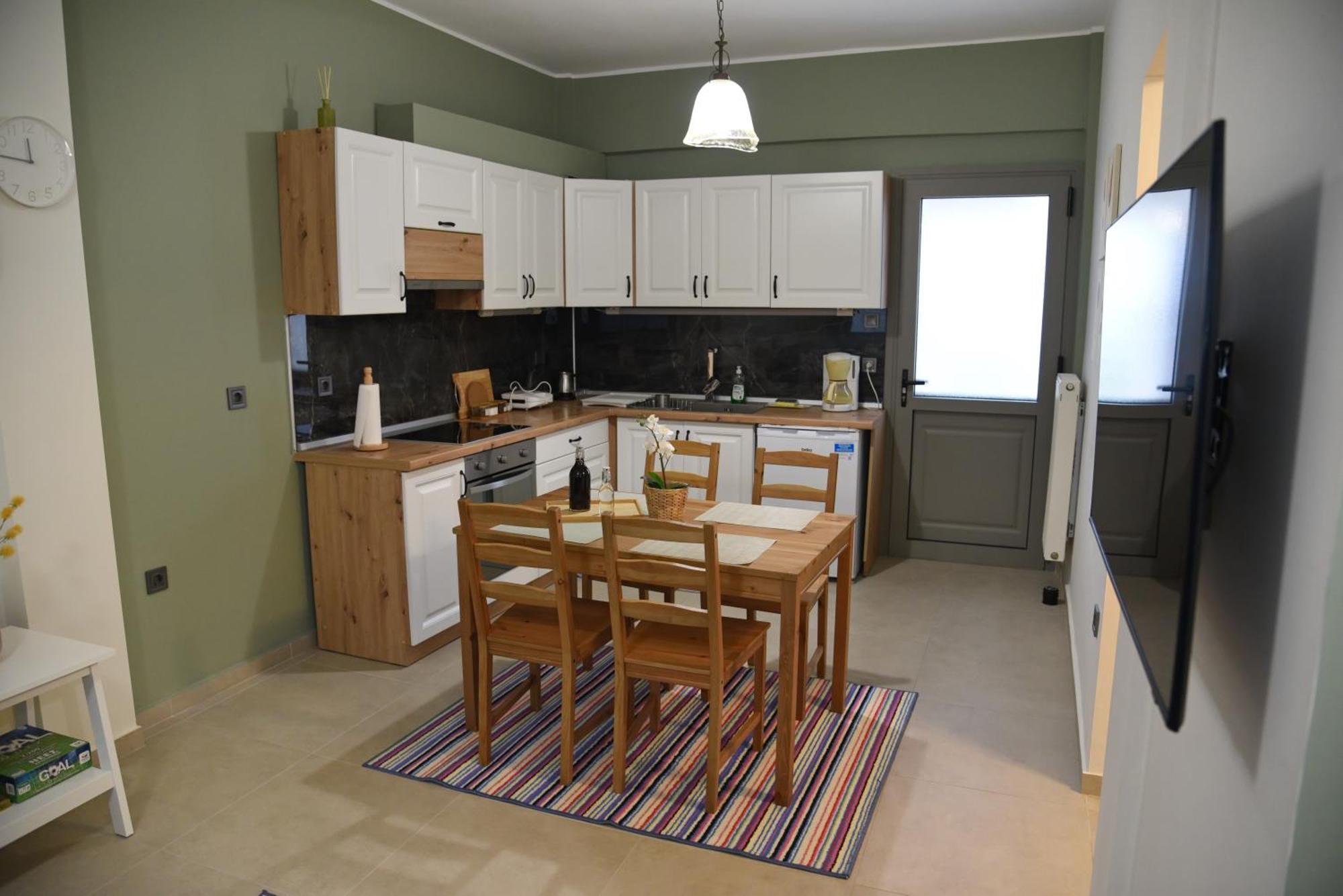 Apartment Hara House